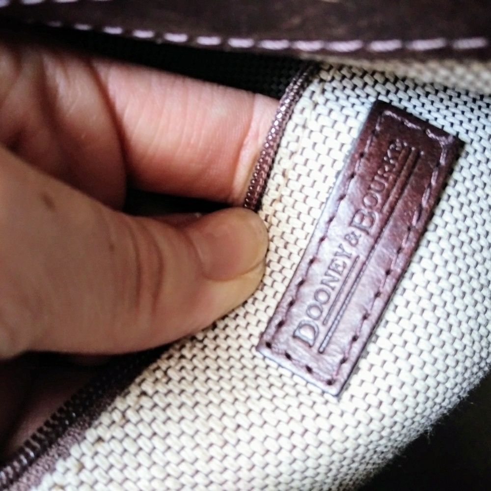 Additional pictures for D&B shoulder bag